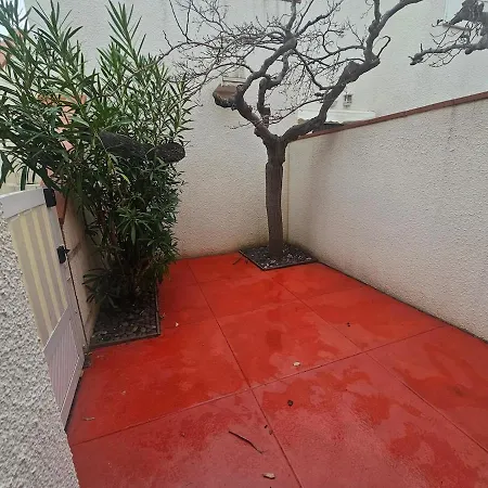 La Belote A La Avec Terrasse 4personnes Ле Баркарес