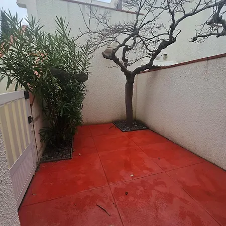 Dom wakacyjny La Belote A La Avec Terrasse 4personnes Le Barcarès