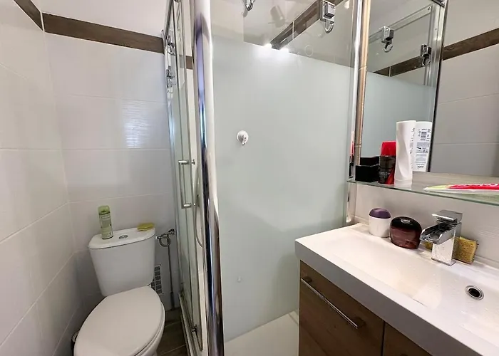 La Belote A La Avec Terrasse 4personnes Ле Баркарес